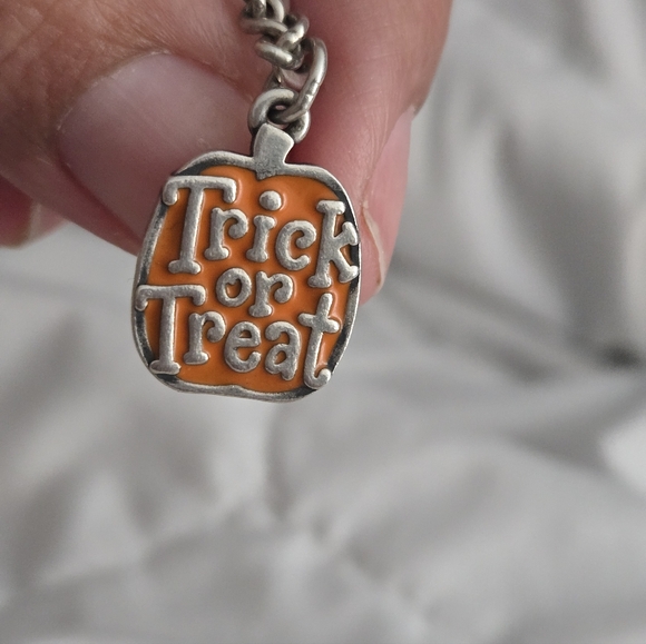 James Avery Sterling Silver Retired Pumpkin Charm - Picture 3 of 3